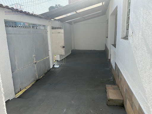 Quintal e garagem