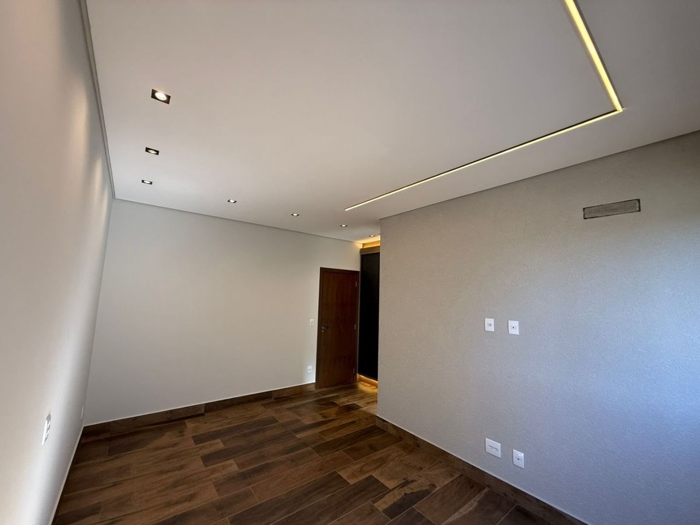 Casa à venda com 4 quartos, 4 suítes, 6 vagas e 421m² no Alphaville, Ribeirão Preto (SP) — foto 23 de 30