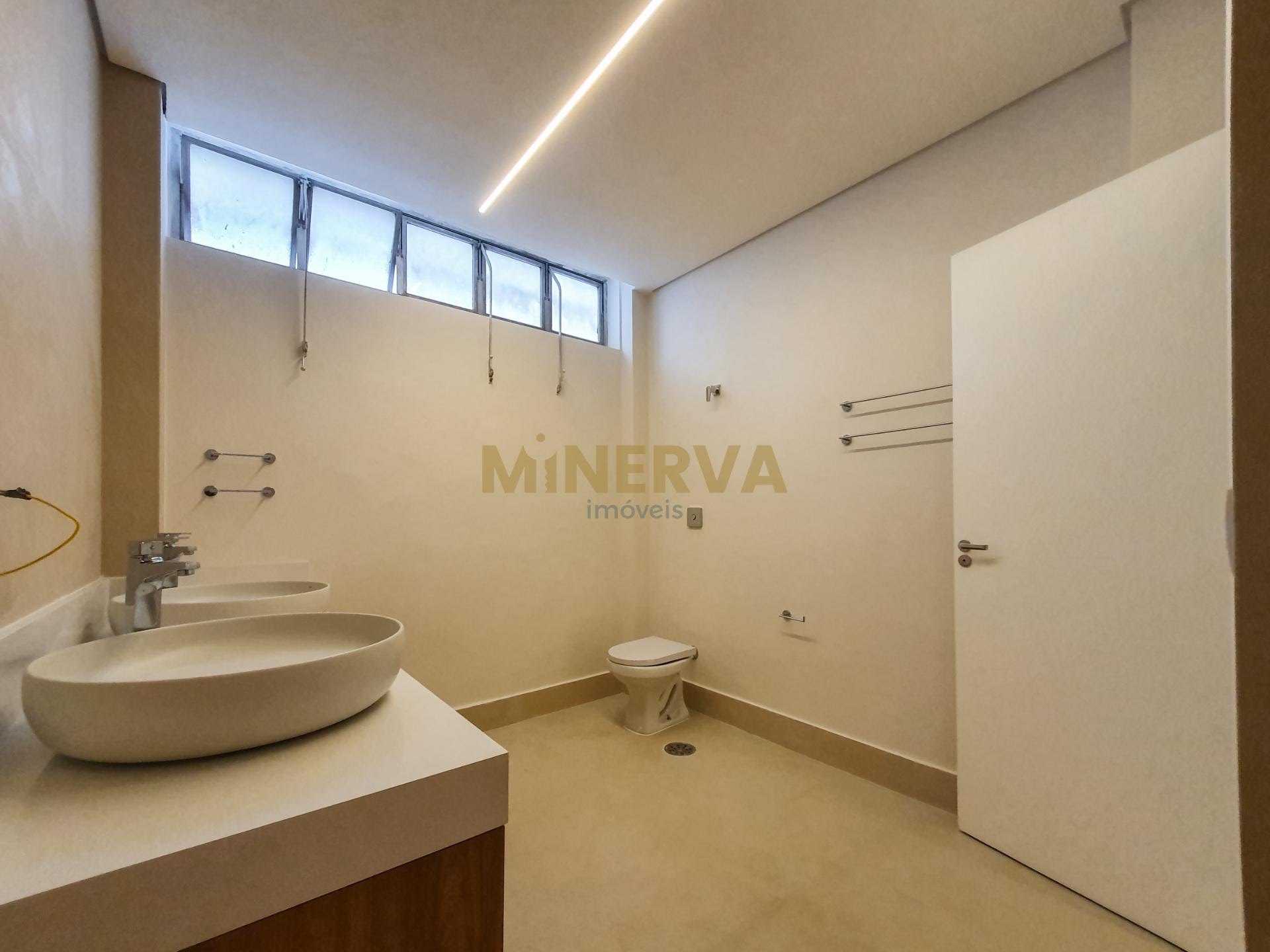 Apartamento à venda com 3 quartos, 2 suítes, 2 vagas e 243m² no Jardim Paulista, São Paulo (SP) — foto 21 de 28
