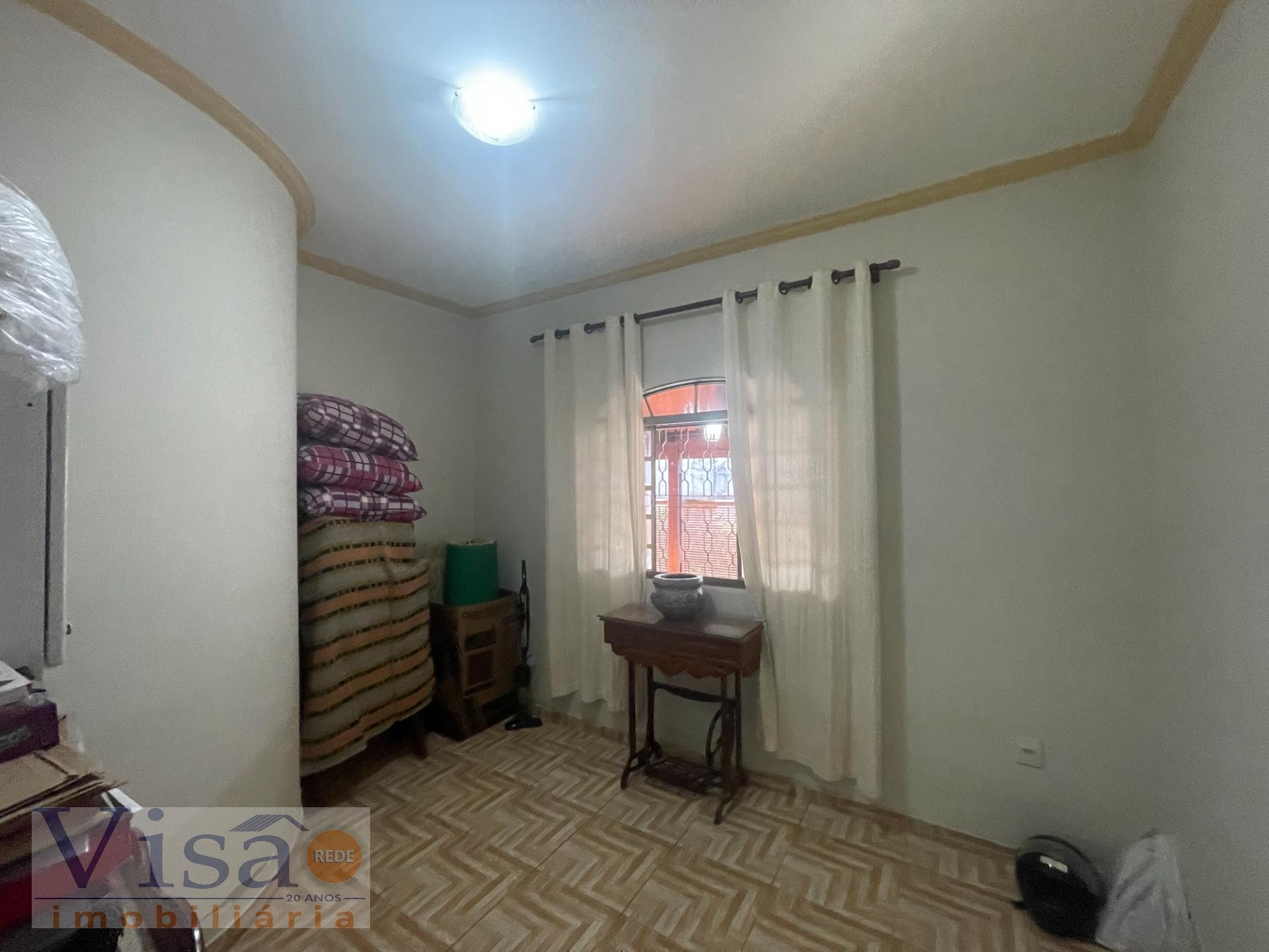 Casa à venda com 3 quartos, 1 suíte, 2 vagas e 250m² no Aparecida, Paracatu (MG) — foto 16 de 25