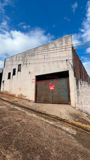 Casa à Venda no Parque Vista Alegre, Santo Antônio da Platina - R$ 450 mil