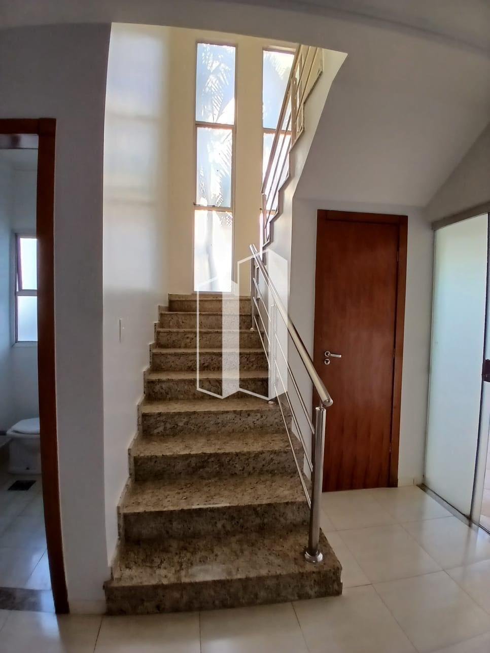 Casa à venda com 4 quartos, 3 suítes, 4 vagas e 263m² no Residencial Granville, Goiânia (GO) — foto 24 de 30