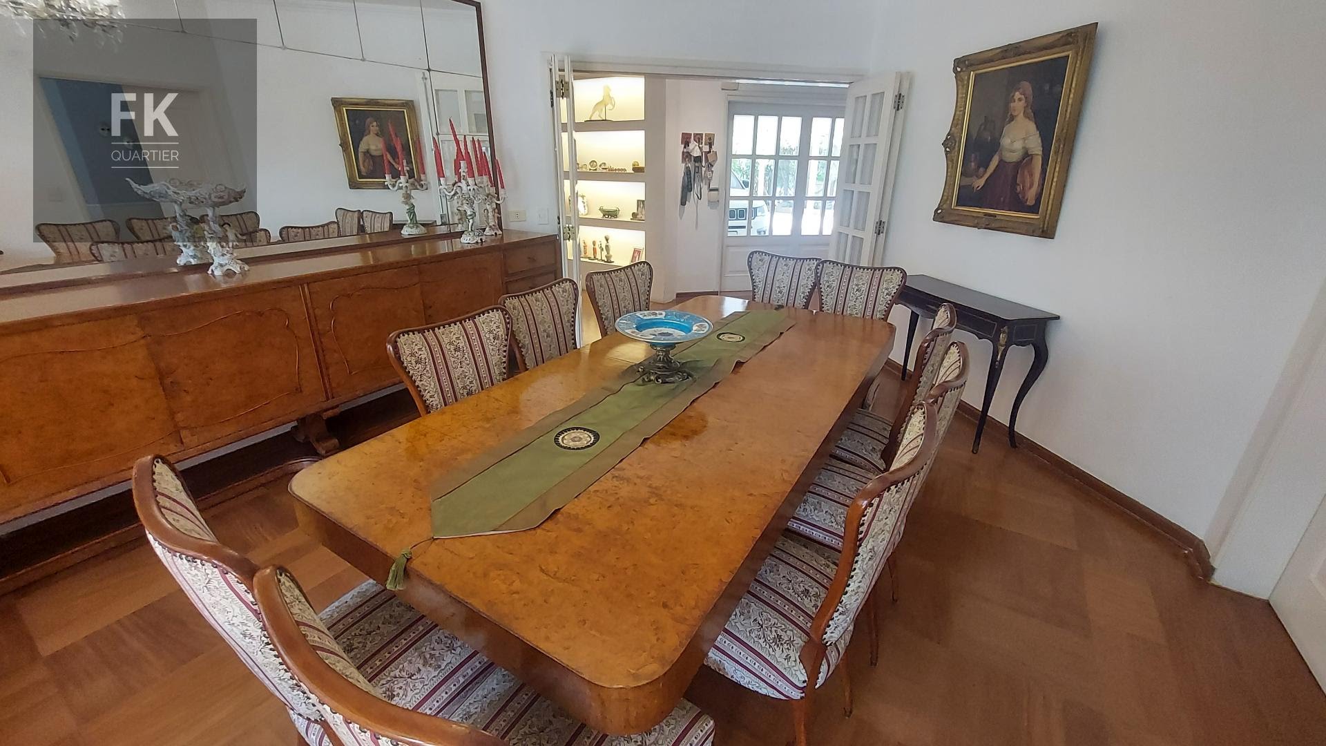 Casa à venda com 4 quartos, 4 suítes, 6 vagas e 700m² no Residencial Tambore, Barueri (SP) — foto 9 de 30