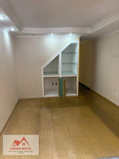 Casa em Condomínio na Fazenda Aricanduva, 3 Dorms, 132m² à Venda
