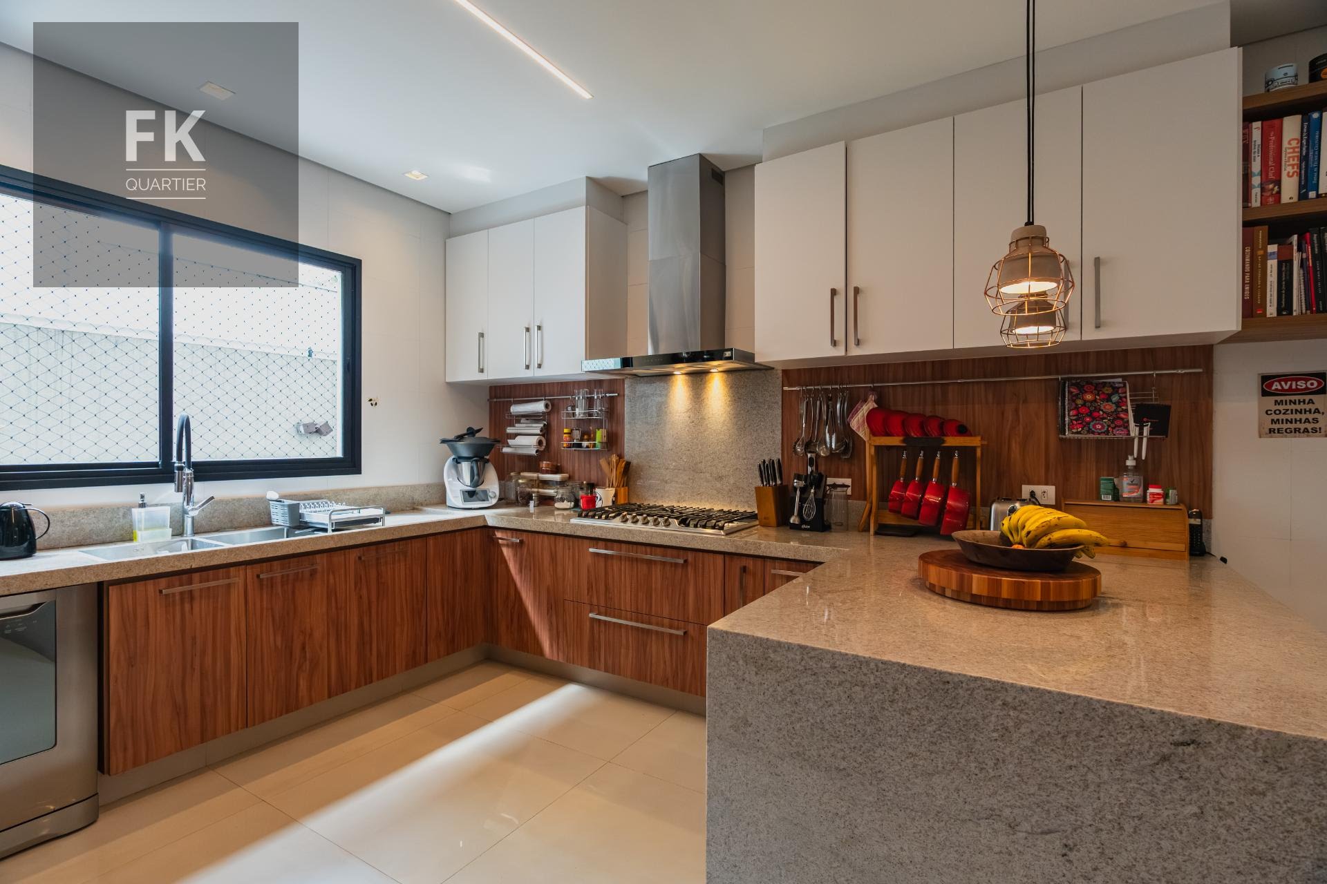Casa à venda com 4 quartos, 4 suítes, 4 vagas e 385m² no Colinas da Anhanguera, Santana de Parnaíba (SP) — foto 4 de 30
