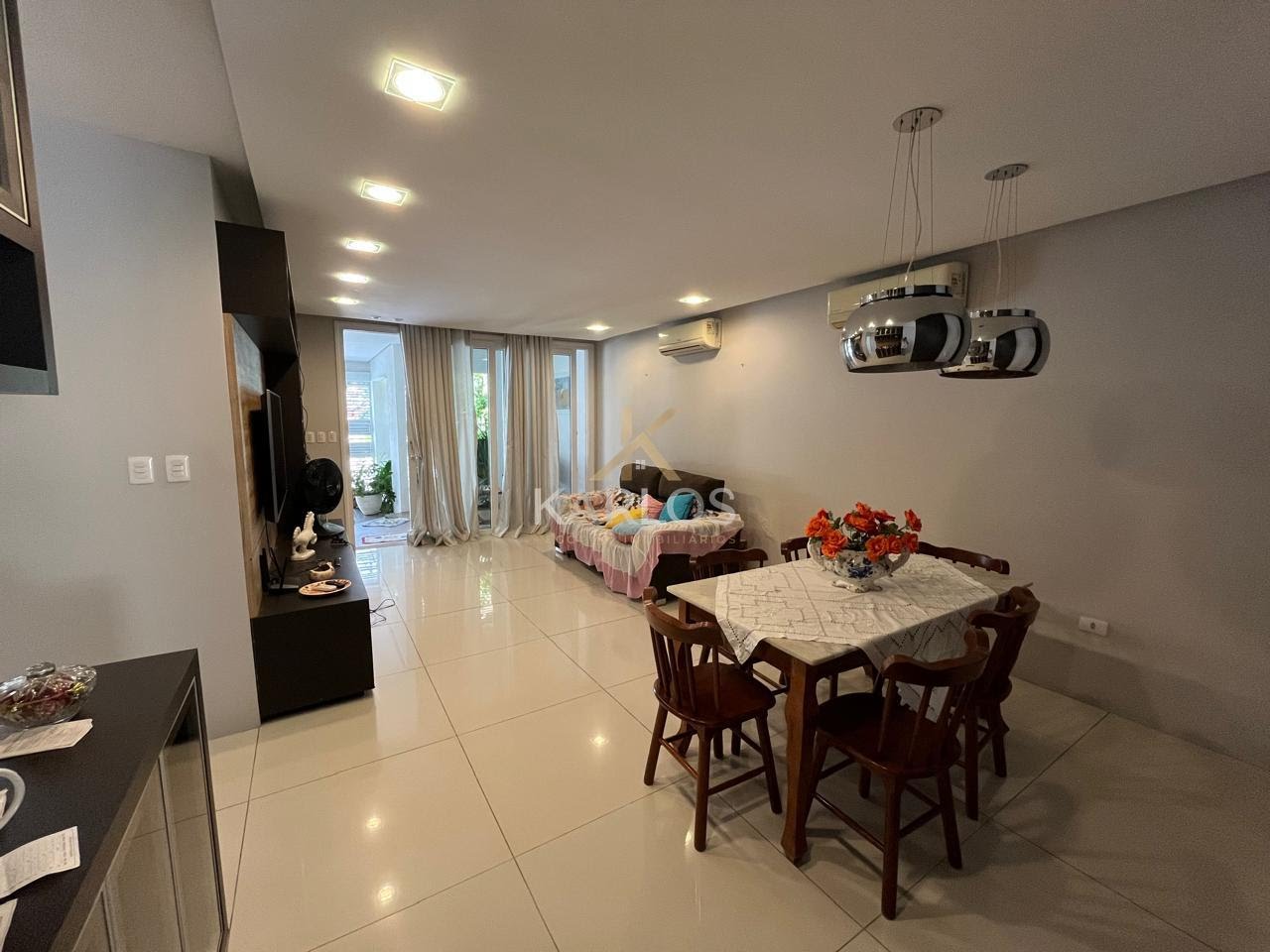 Casa à venda com 3 quartos, 3 banheiros e 165m² no Timbó, Abreu e Lima — foto principal