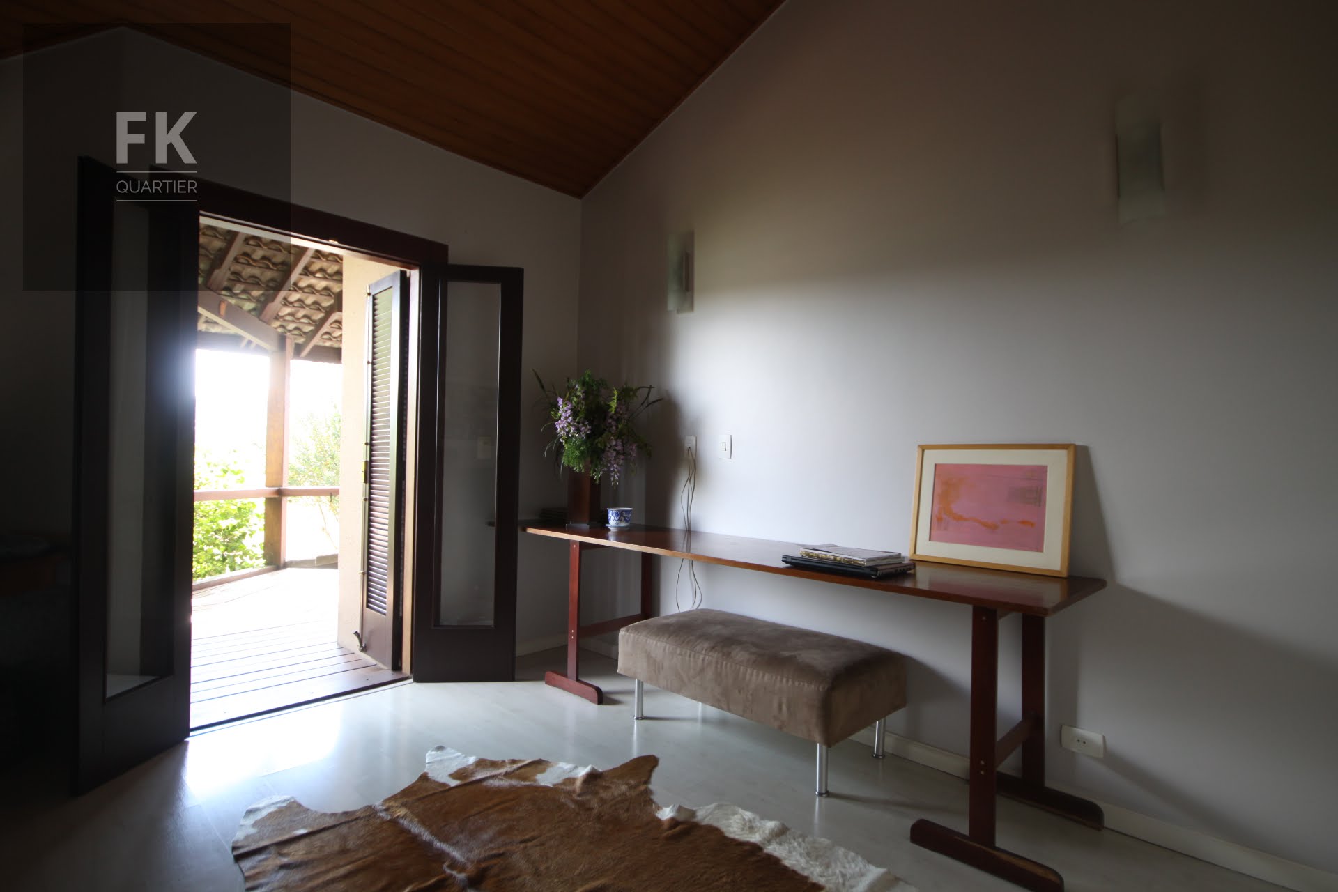 Casa à venda com 4 quartos, 3 suítes, 6 vagas e 408m² no Alphaville Empresarial, Barueri (SP) — foto 13 de 27
