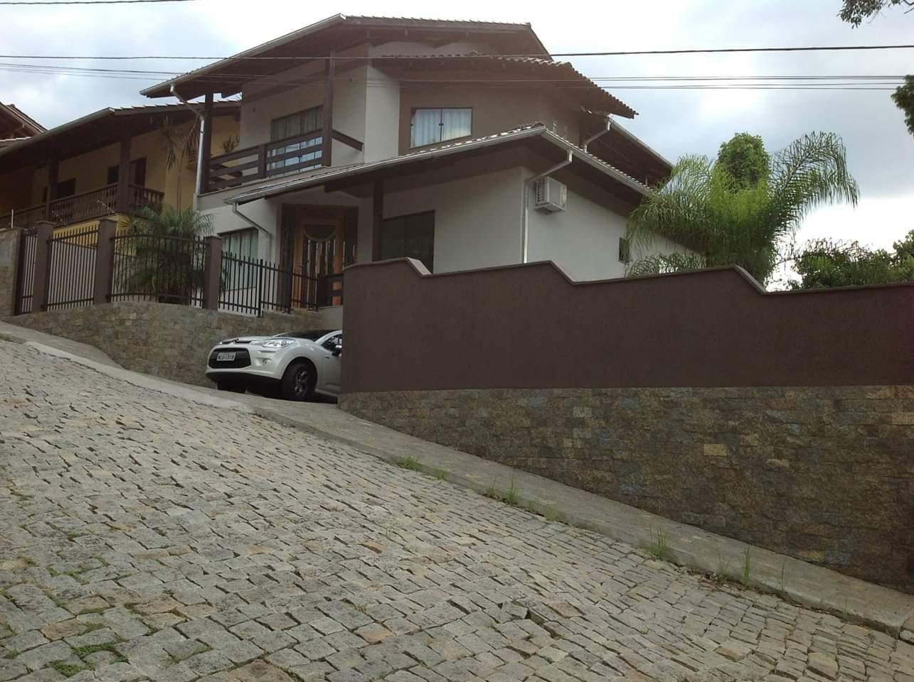Casa à venda com 3 quartos, 1 suíte, 3 vagas e 230m² no Itoupava Norte, Blumenau (SC) — foto 2 de 30