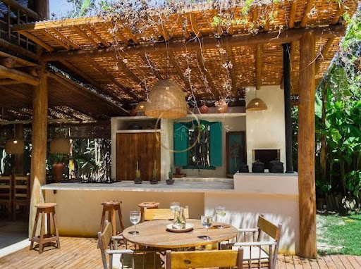 Casa 4 Dormitórios em Trancoso, Porto Seguro | 200m² 150k anual 