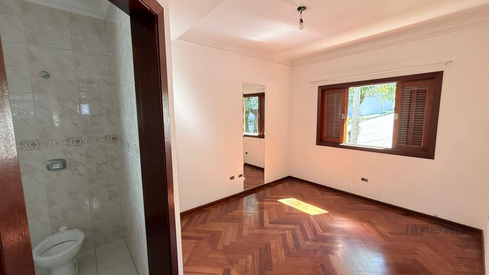 Casa à venda com 5 quartos, 5 suítes, 5 vagas e 520m² no Condominio Arujazinho V, Arujá (SP) — foto 12 de 26