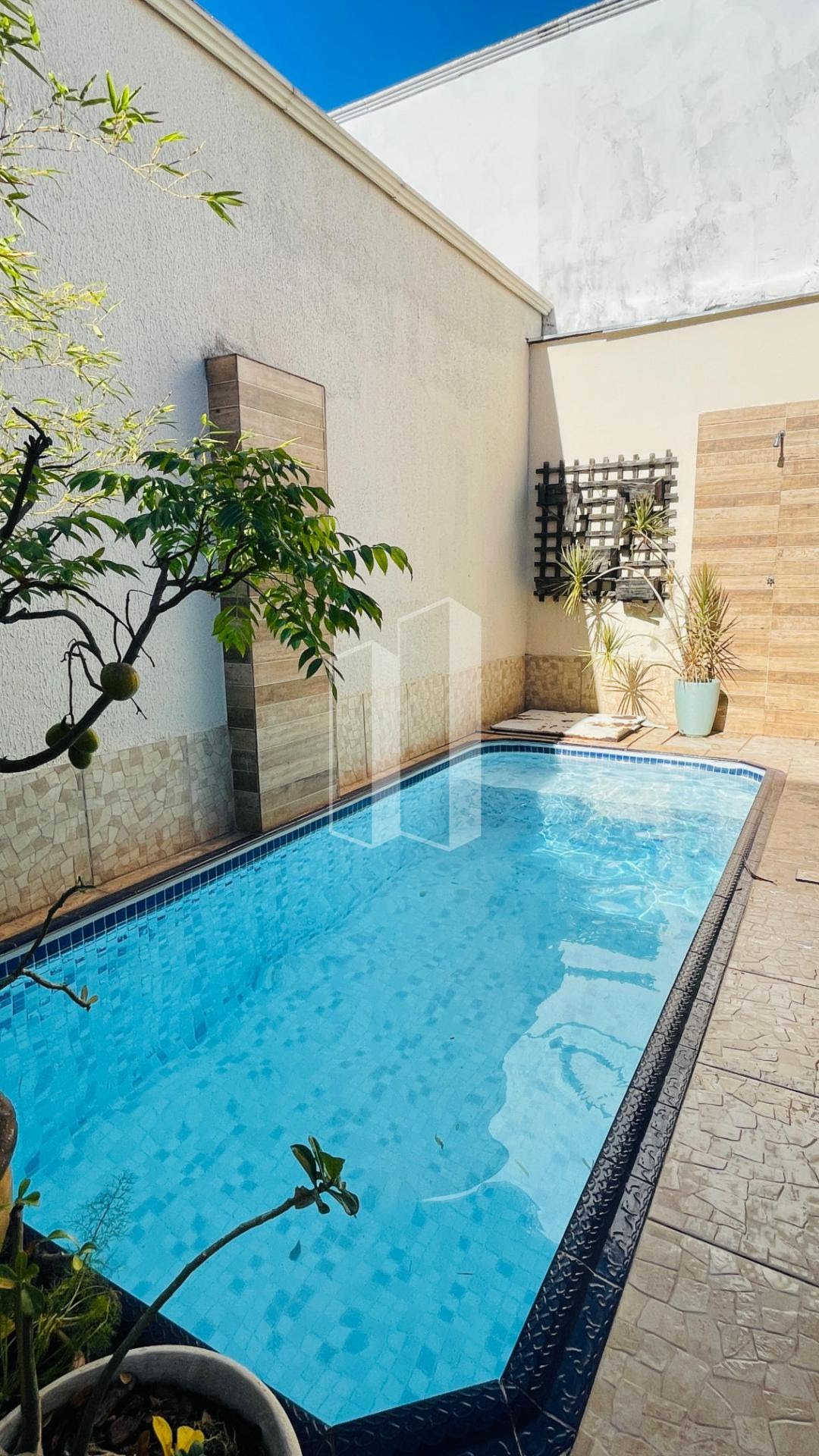 Casa à venda com 4 quartos, 4 suítes, 4 vagas e 240m² no Jardim Planalto, Goiânia (GO) — foto 3 de 30