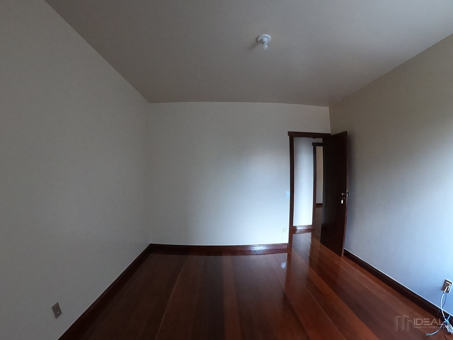 Apartamento à venda com 4 quartos, 1 suíte, 2 vagas e 270m² no Centro, Campos dos Goytacazes (RJ) — foto 24 de 30