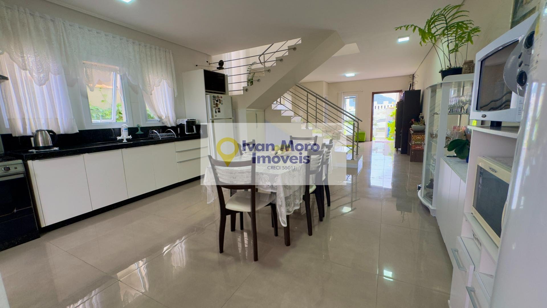 Casa à venda com 3 quartos, 3 suítes, 1 vaga e 144m² no Ingleses Norte, Florianópolis (SC) — foto 8 de 22