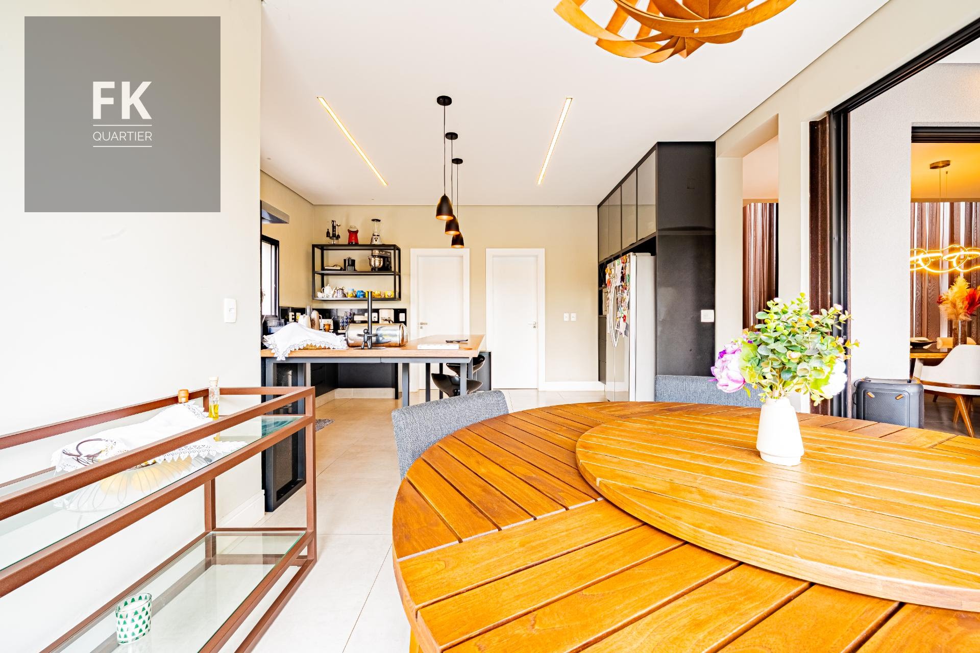 Casa à venda com 4 quartos, 4 suítes, 4 vagas e 375m² no Alphaville, Santana de Parnaíba (SP) — foto 16 de 30