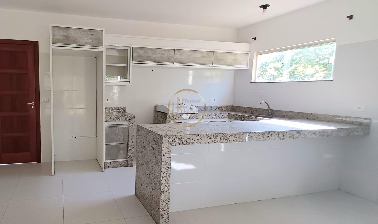 Casa à venda com 3 quartos, 3 suítes, 3 vagas e 180m² no Coroa Vermelha, Santa Cruz Cabrália (BA) — foto 8 de 12