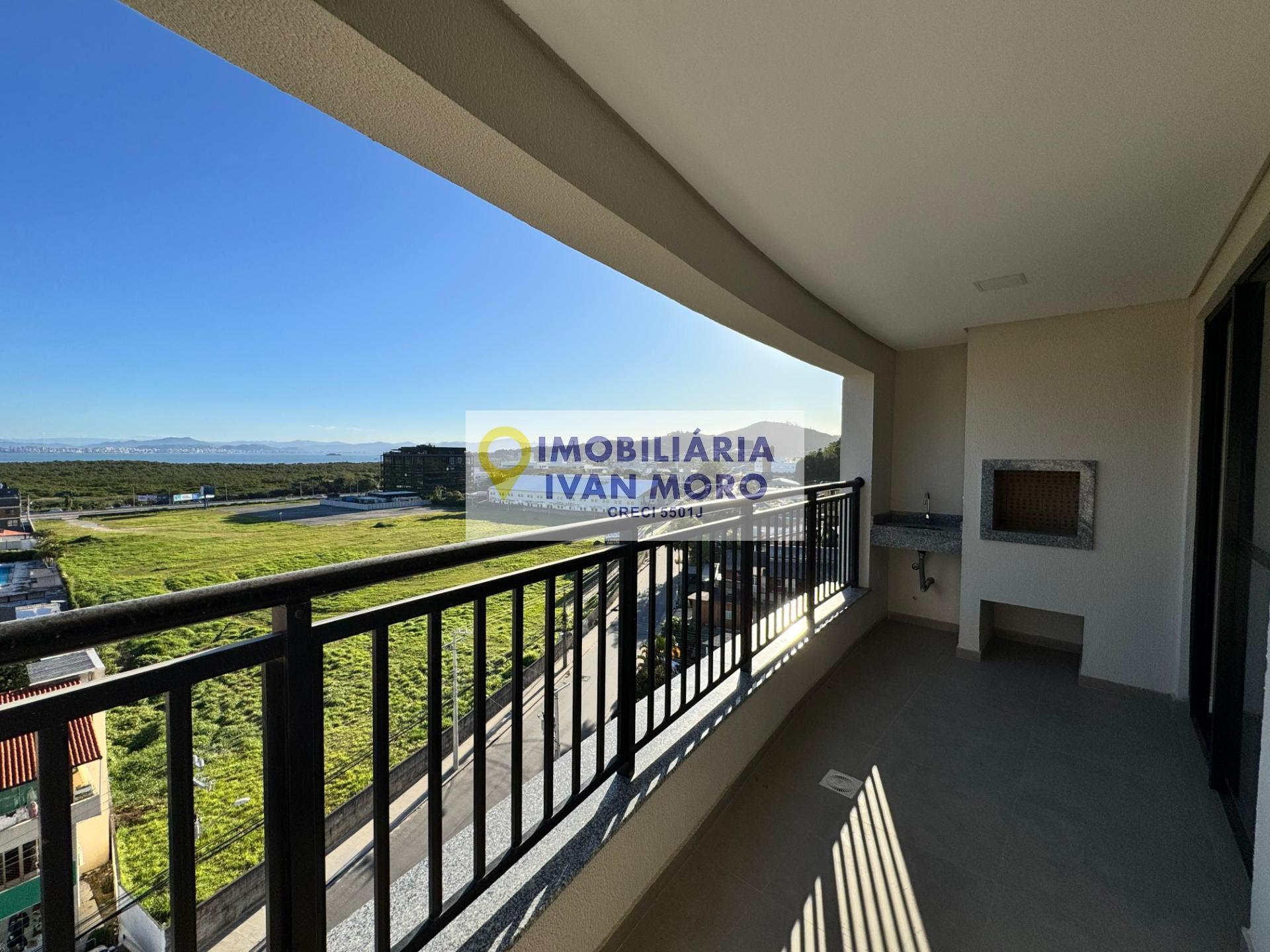 Apartamento à venda com 3 quartos, 2 banheiros, 2 vagas e 94m² no Saco Grande, Florianópolis — foto principal