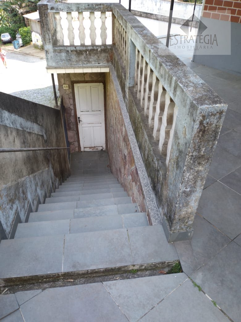 Casa à venda com 3 quartos, 3 banheiros, 2 vagas e 130m² no Bingen, Petrópolis (RJ) — foto 8 de 30