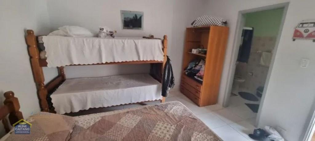 Casa à venda com 4 quartos, 3 banheiros, 6 vagas e 144m² no Solemar, Praia Grande (SP) — foto 8 de 19