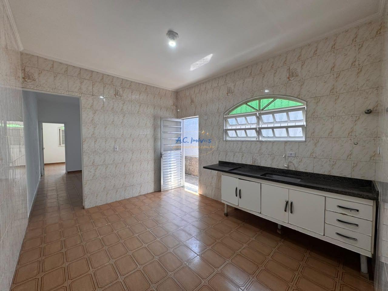 Casa à venda com 3 quartos, 1 suíte, 2 vagas e 92m² no Boqueirão, Praia Grande (SP) — foto 12 de 22