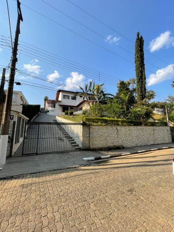 Casa à venda com 3 quartos, 3 suítes, 8 vagas e 570m² no Condominio Arujazinho I II III, Arujá (SP) — foto 2 de 30