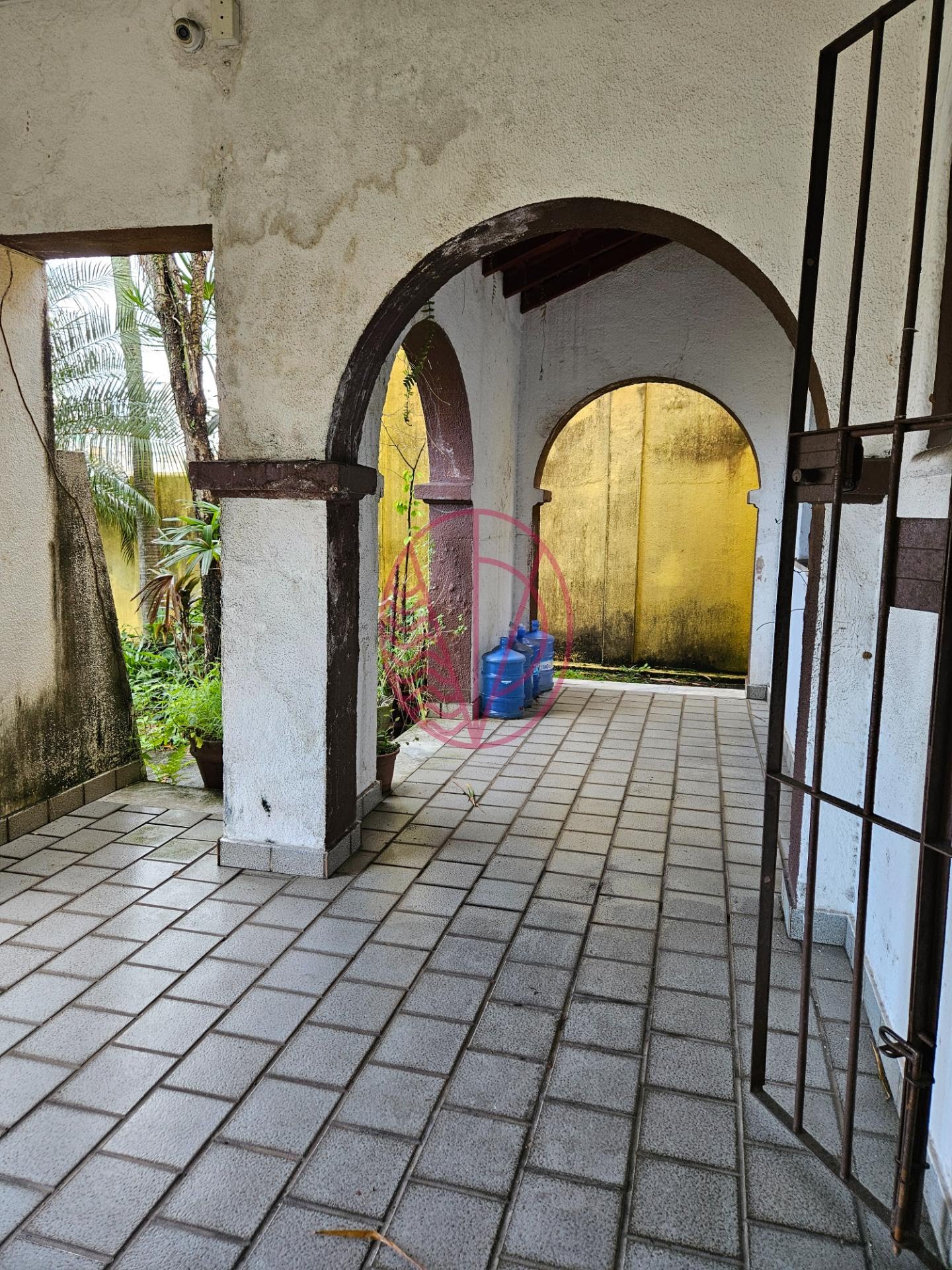 Casa para alugar com 7 quartos, 3 banheiros, 1 vaga e 251m² no Brotas, Salvador (BA) — foto 18 de 30
