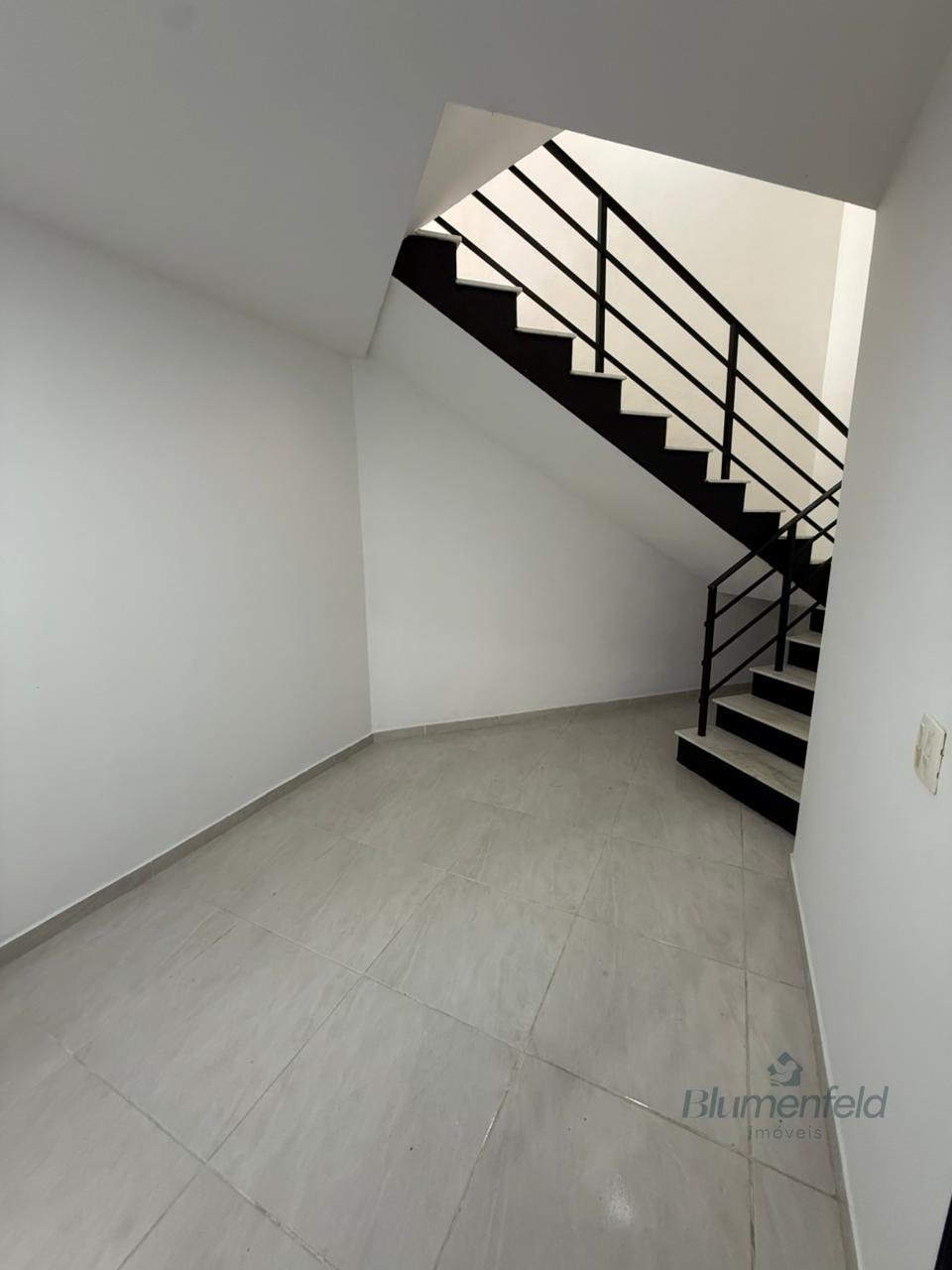 Casa para alugar com 3 quartos, 3 suítes, 4 vagas e 332m² no Arujá Hills III, Arujá (SP) — foto 10 de 30