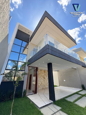 Casa à venda em Sobral: 4 suítes, 219m², R$ 1,2 mi
