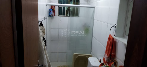 Casa com 2 quartos com suíte e varanda gourmet no Parque Imperial