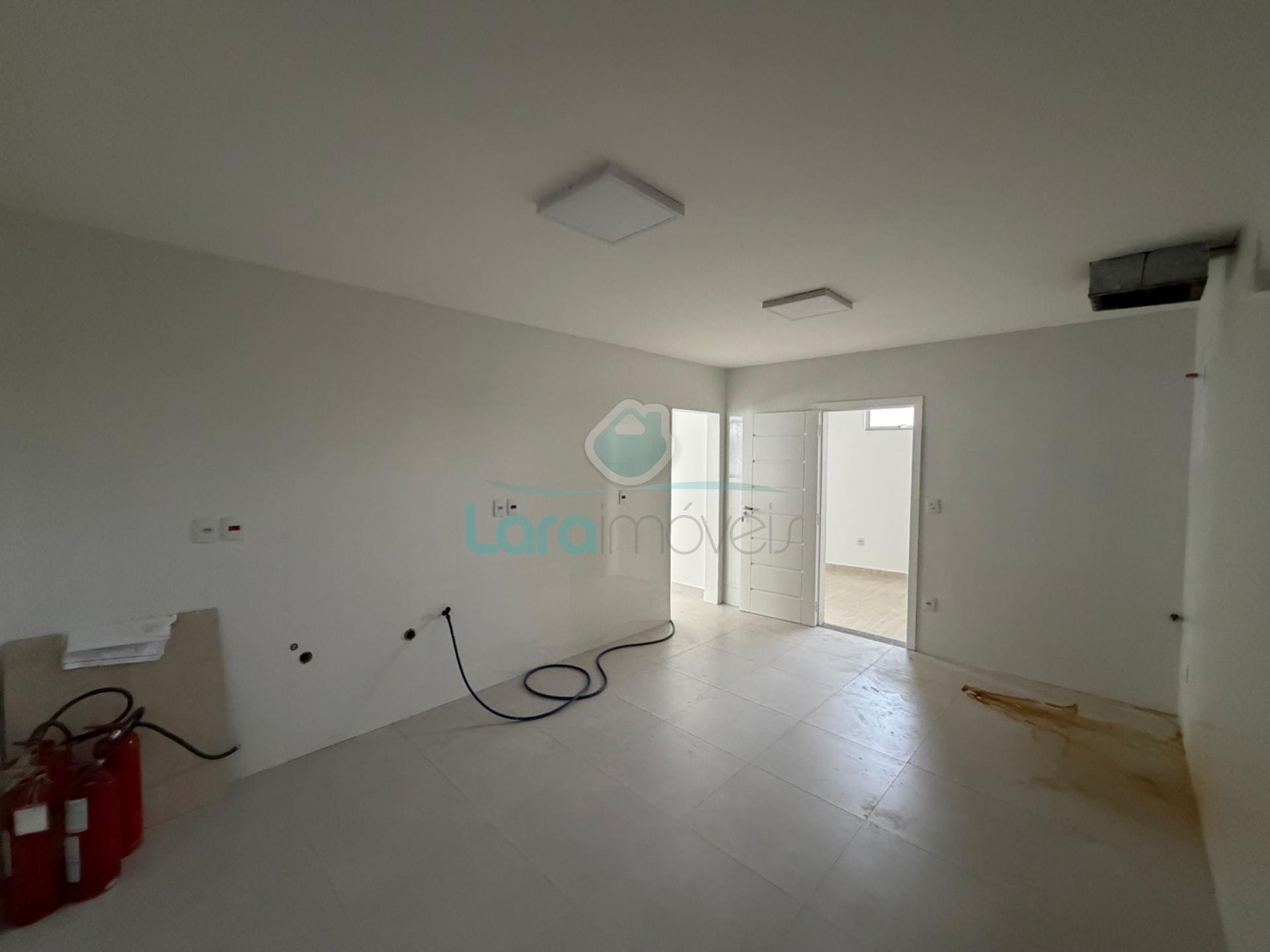 Comercial para alugar com 2 banheiros e 280m² no Lagoa, Macaé (RJ) — foto 11 de 30