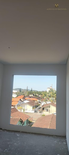 Venda de Apartamento em Bucarein - Joinville: 1 Suíte, 58m²