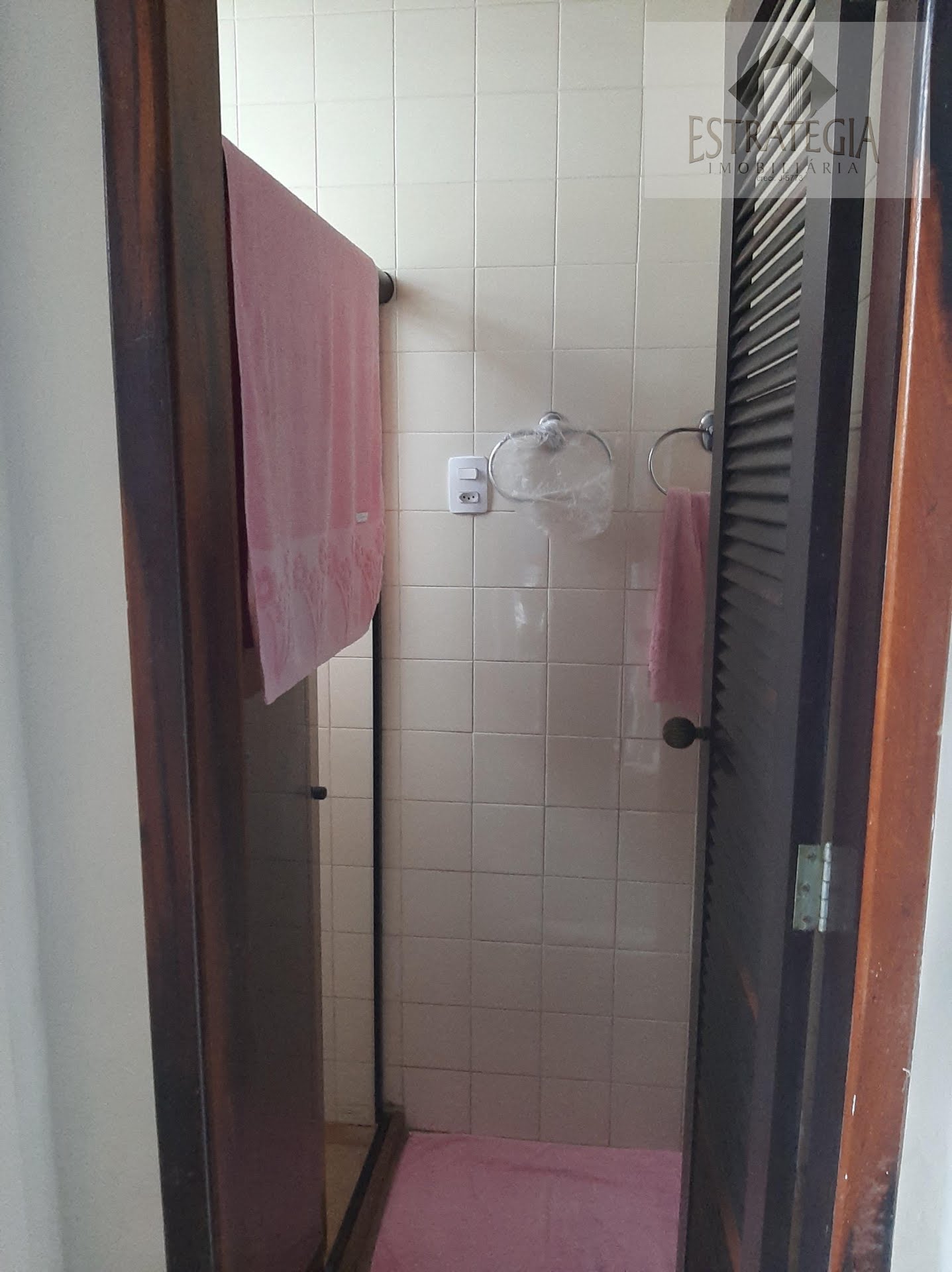 Casa à venda com 3 quartos, 1 suíte, 1 vaga e 190m² no Valparaíso, Petrópolis (RJ) — foto 20 de 30