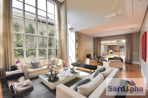 Sobrado à Venda no Morumbi, 500m², 4 Dorms, 2 Suítes