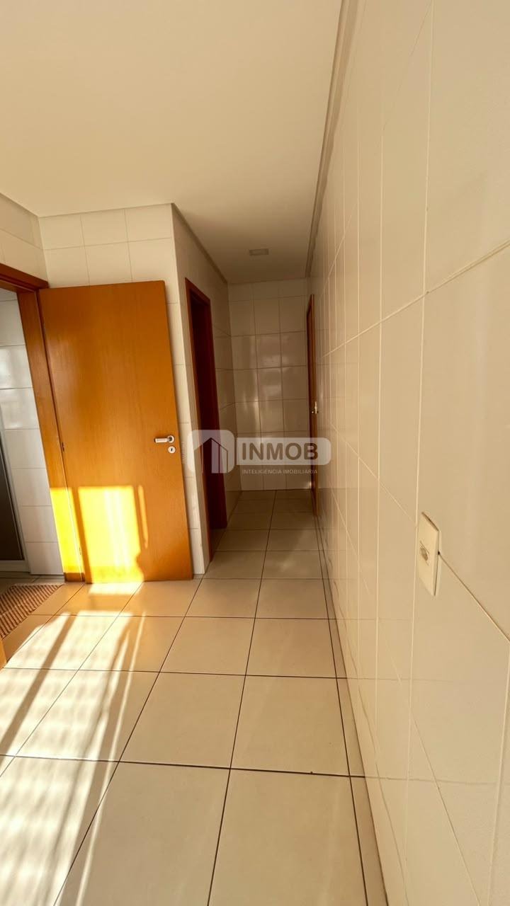 Apartamento para alugar com 4 quartos, 2 suítes, 2 vagas e 155m² no Vila Edmundo, Taubaté (SP) — foto 14 de 30