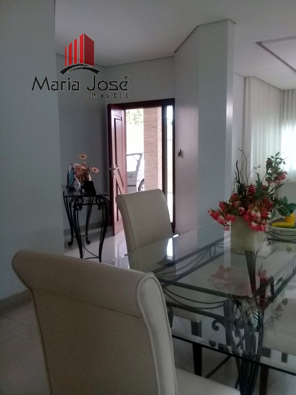 Casa à venda com 3 quartos, 1 suíte, 2 vagas e 360m² no São Cristóvão, Sete Lagoas (MG) — foto 7 de 28