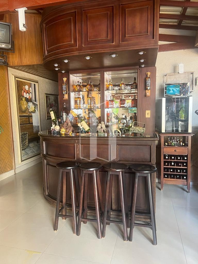 Casa à venda com 3 quartos, 1 suíte, 4 vagas e 240m² no Vila Anchieta, Goiânia (GO) — foto 9 de 26