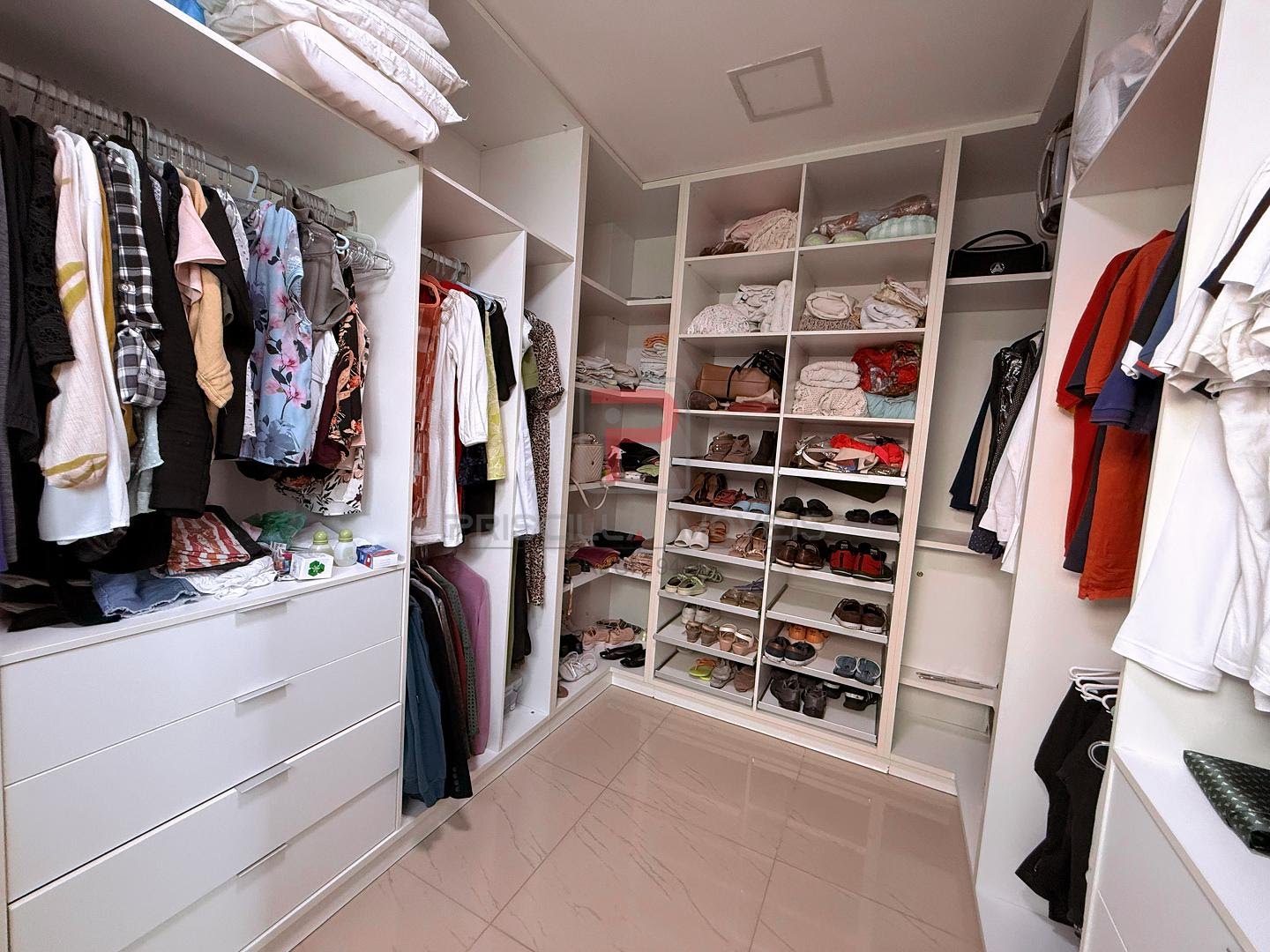 Casa à venda com 5 suítes, 4 vagas e 327m² no Intermares, Cabedelo (PB) — foto 11 de 30