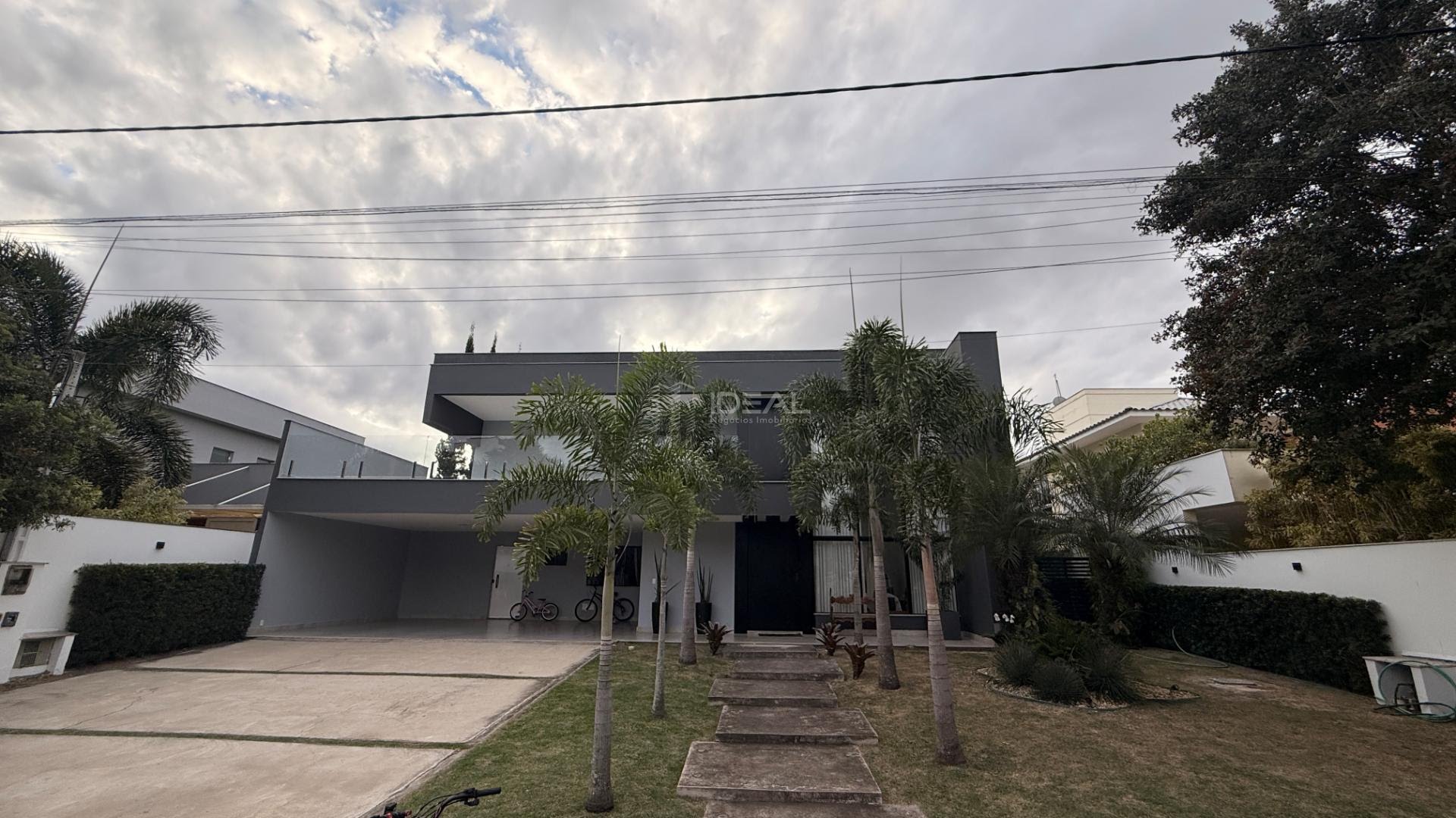Casa à venda com 5 quartos, 5 suítes, 4 vagas e 400m² no Parque Rodoviario, Campos dos Goytacazes (RJ) — foto 3 de 30
