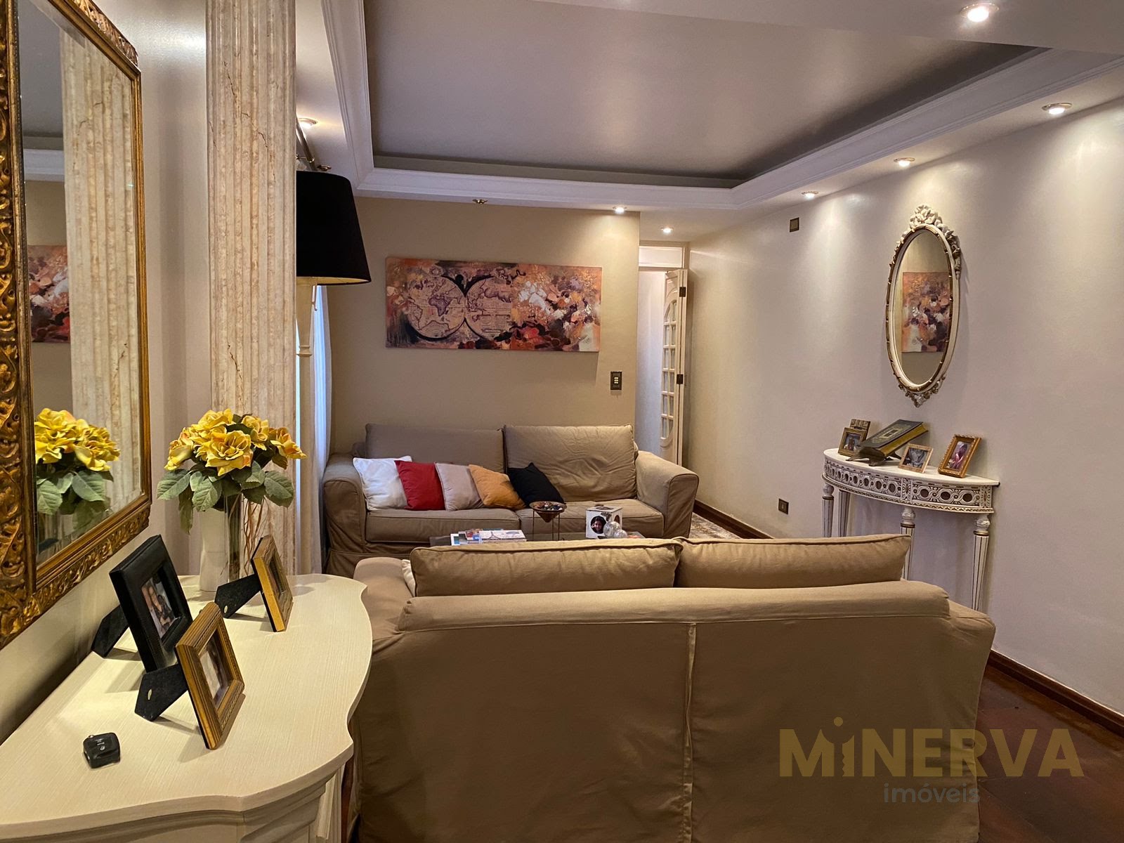 Casa à venda com 4 quartos, 5 banheiros, 2 vagas e 250m² no Tatuapé, São Paulo — foto principal