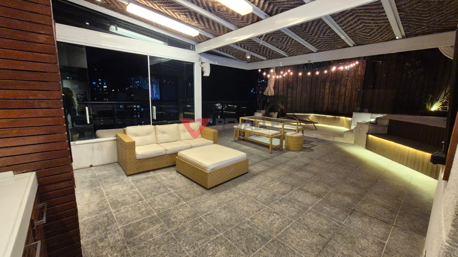 Cobertura à venda com 3 quartos, 5 banheiros, 3 vagas e 260m² no Botafogo, Rio de Janeiro — foto principal