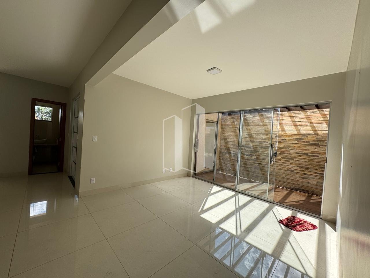 Casa à venda com 4 quartos, 2 suítes, 4 vagas e 260m² no Jardim América, Goiânia (GO) — foto 6 de 21