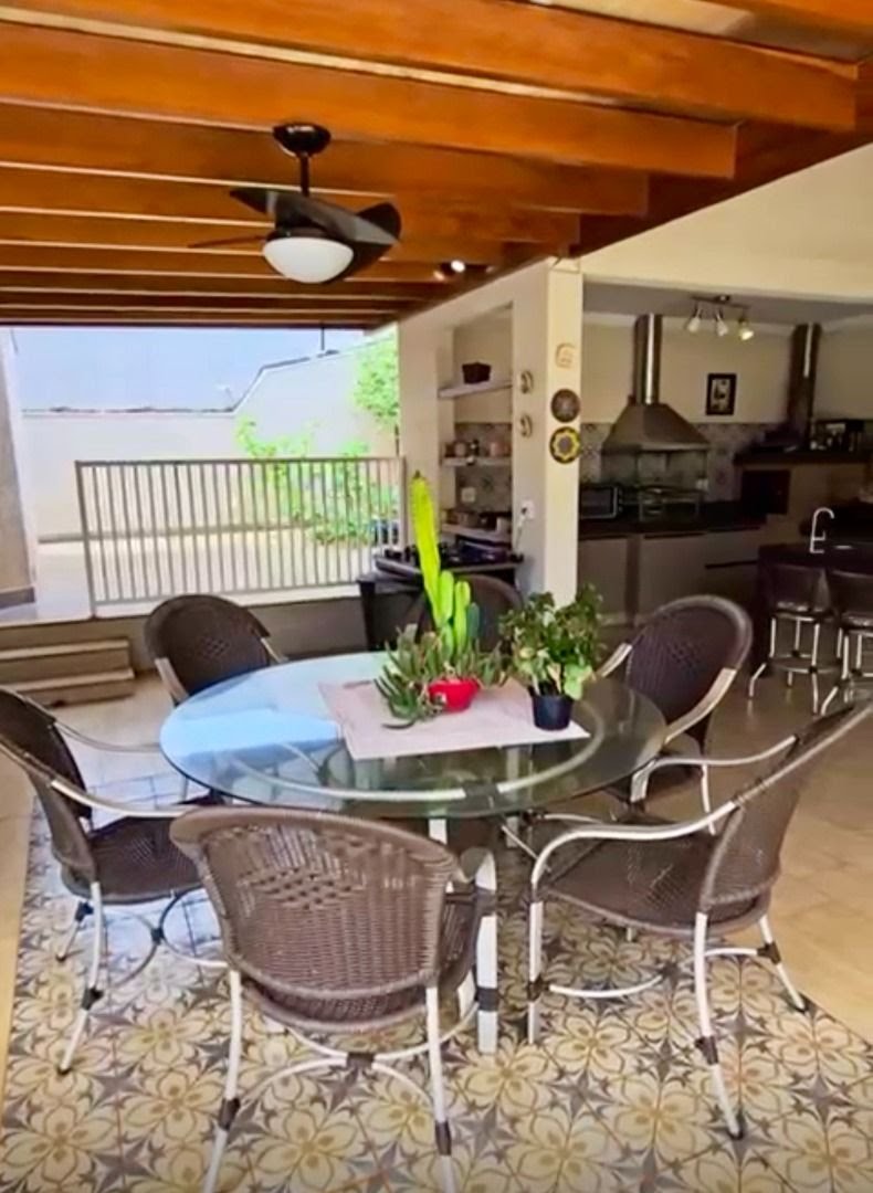 Casa à venda com 4 quartos, 4 suítes e 400m² no Jardim Califórnia, Ribeirão Preto (SP) — foto 13 de 18