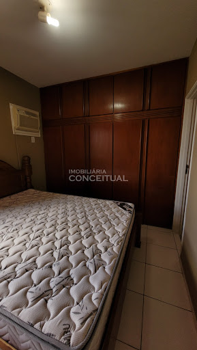 Quarto 1 - Armário
