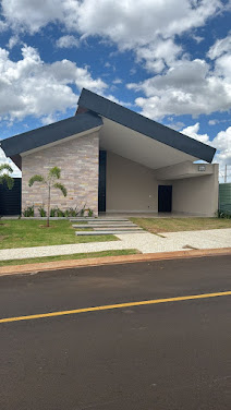Casa de Condomínio em Gávea  -  Uberlândia