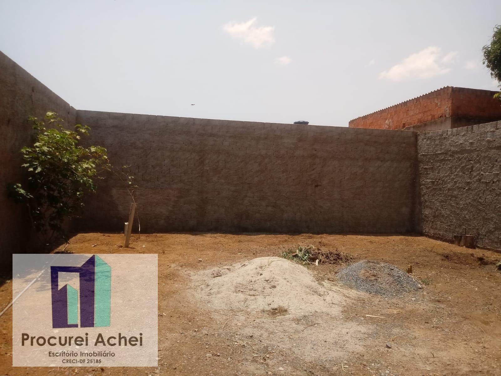 Terreno à venda com 200m² de terreno no Quintas do Amanhecer II (planaltina), Brasília — foto principal