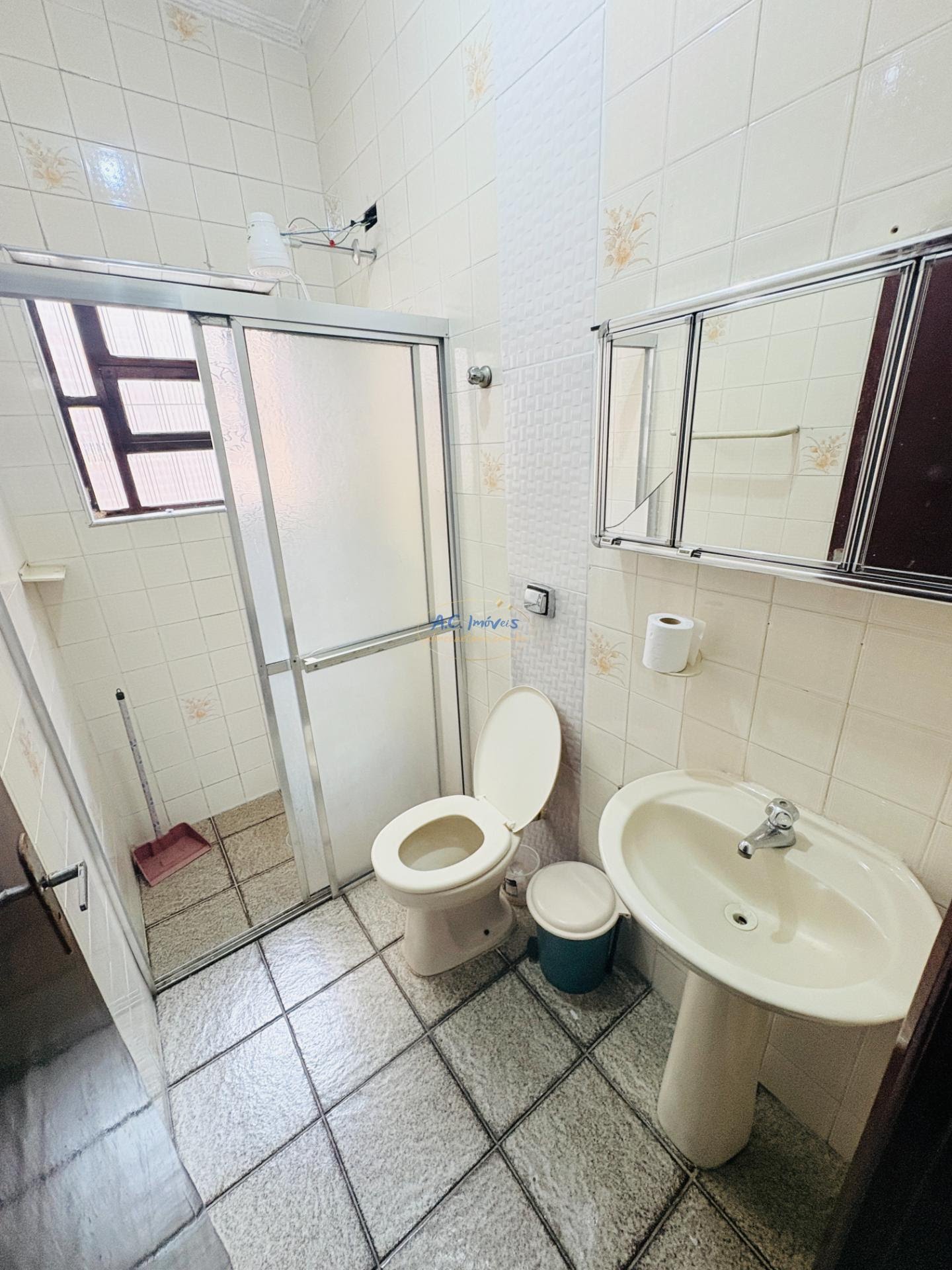 Casa à venda com 2 quartos, 1 suíte, 2 vagas e 60m² no Cidade Ocian, Praia Grande (SP) — foto 12 de 18