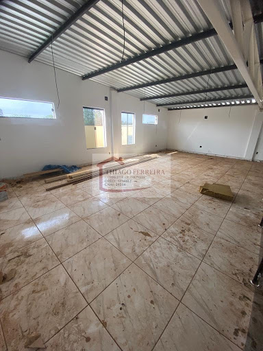 Prédio Inteiro em Figueira Branca  -  Santa Rita do Passa Quatro