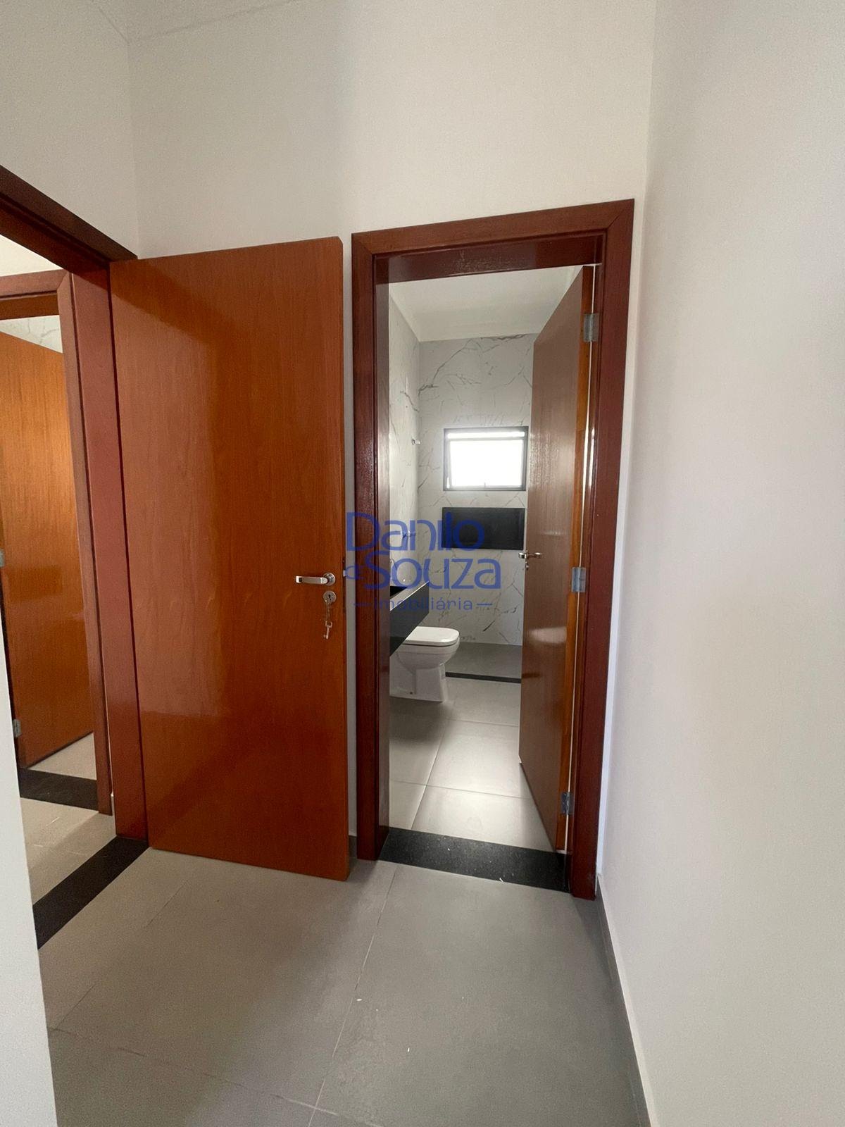 Casa à venda com 2 quartos, 1 suíte, 2 vagas e 107m² no Portal do Camburi, Araxá (MG) — foto 13 de 16