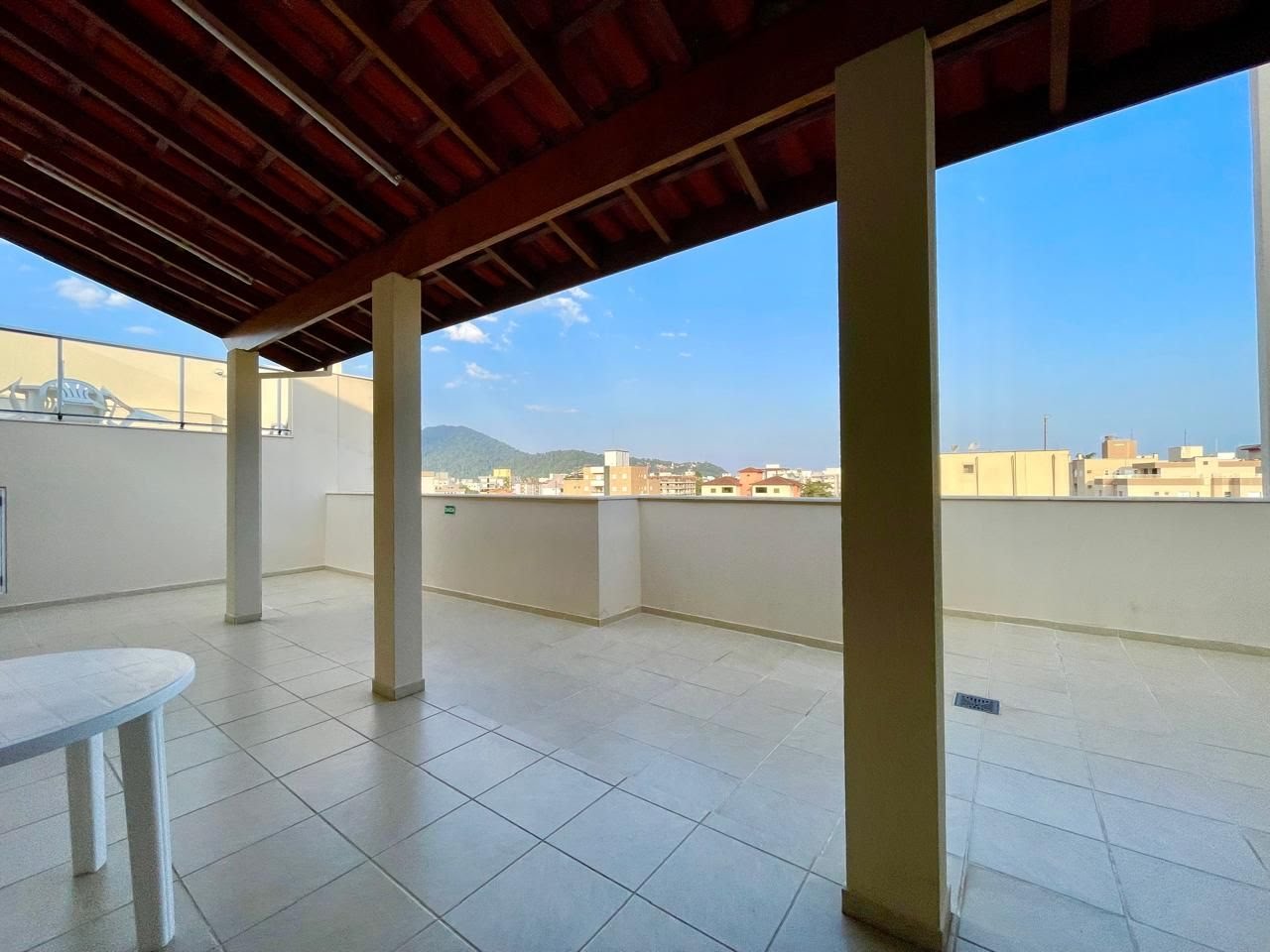 Apartamento à venda com 2 quartos, 2 banheiros e 75m² no Itaguá, Ubatuba (SP) — foto 3 de 14