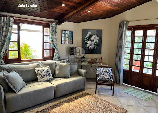Sala com lareira