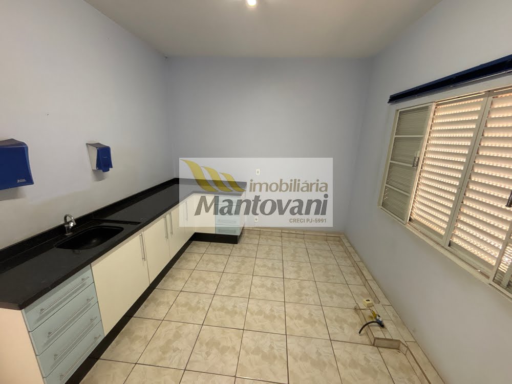 Comercial para alugar com 2 banheiros e 144m² no Centro, Tatuí (SP) — foto 13 de 16